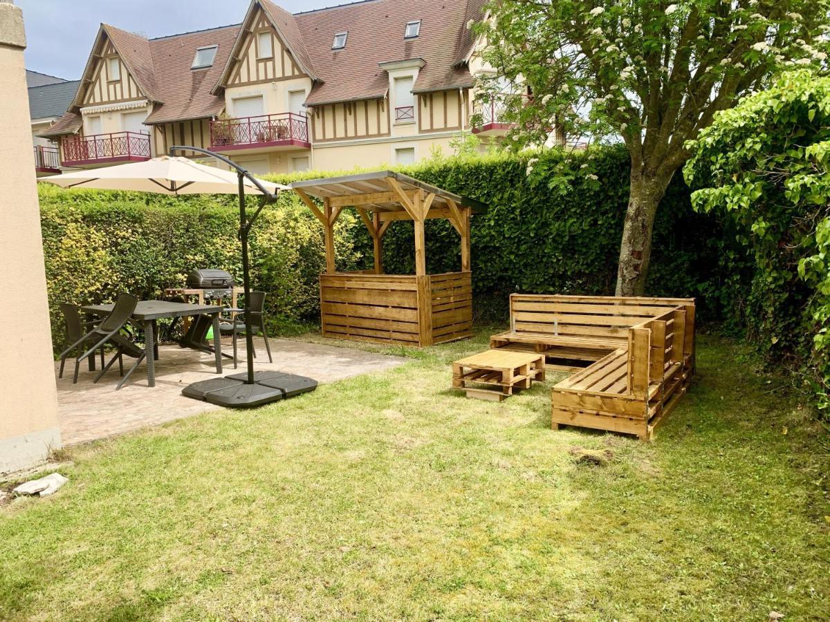 Appart 5 Pers - 500M De La Plage & Proche Thalasso Apartment Cabourg Exterior photo